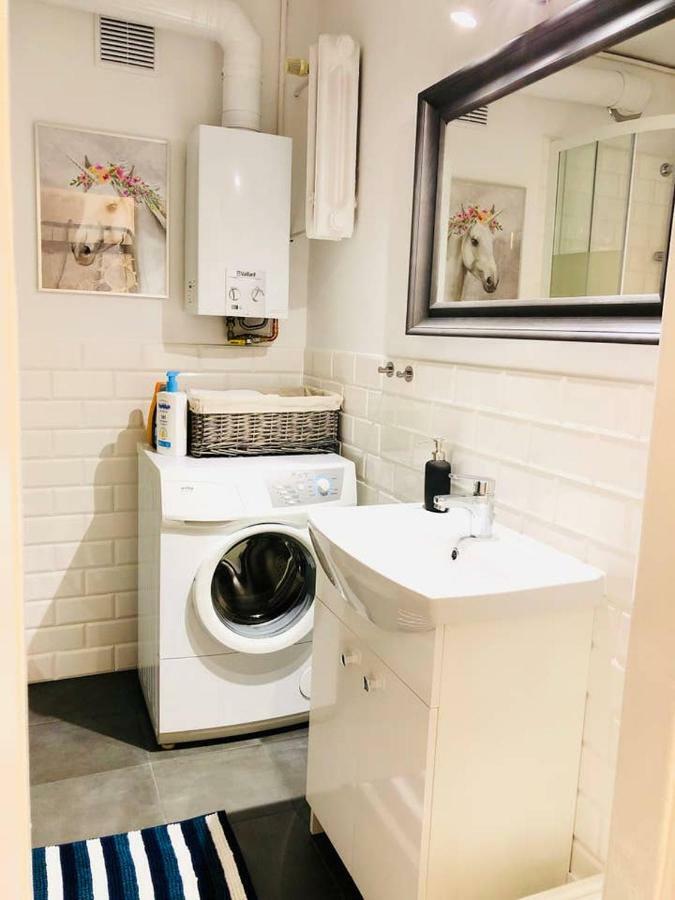 Legnica Apartament 42M2 Delux 4 ภายนอก รูปภาพ